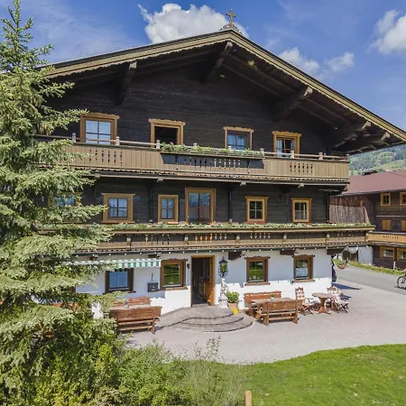 Apartman Weberhof 3-4-5 *